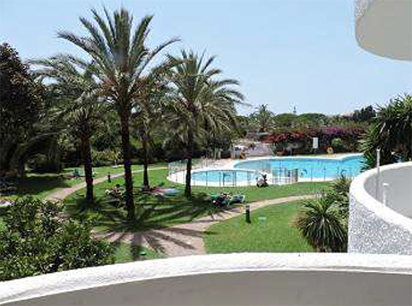 pool view